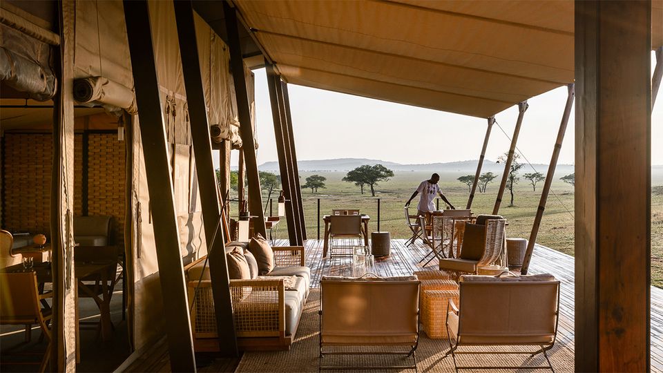 Picture yourself enjoying a G&T with that view unfolding in front.