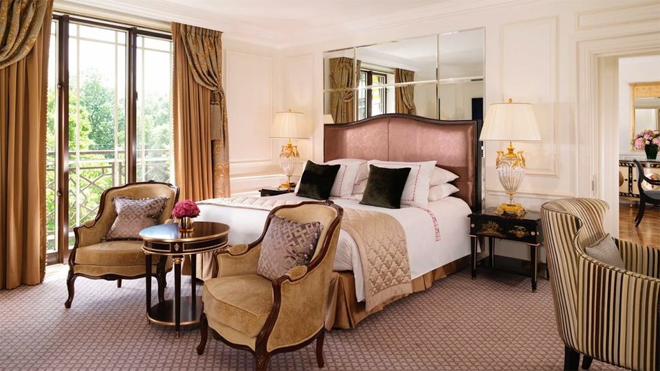 The Dorchester's Belgravia Suite is the picture of elegance and refinement.