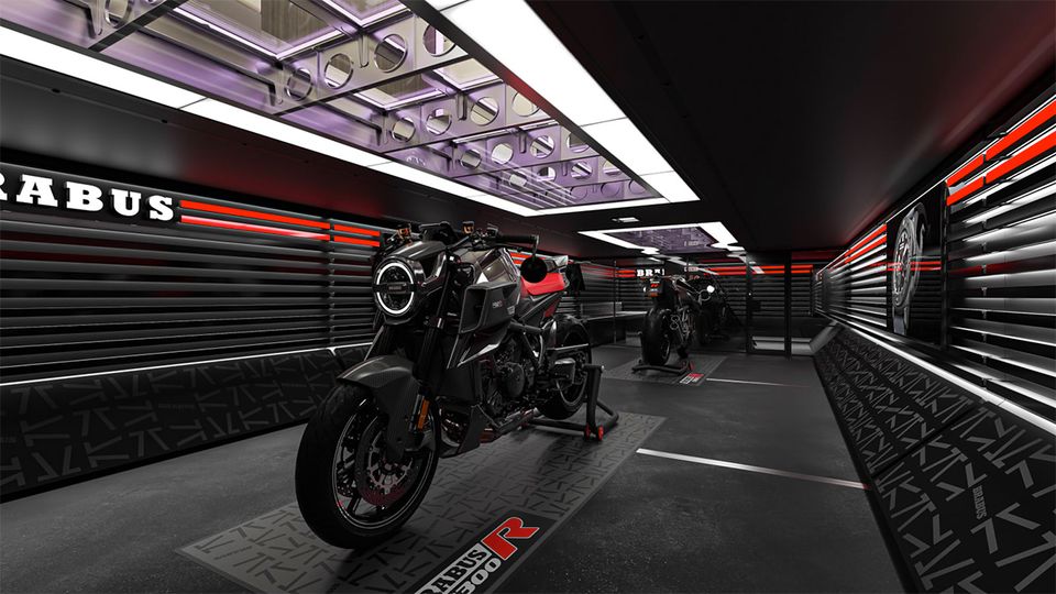 A see-through floor allows you to keep an eye on your bikes mid-flight.