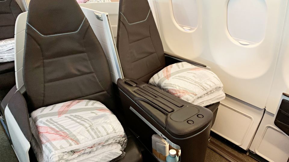 Hawaiian's premium cabin seats are in a 2-2-2 layout.