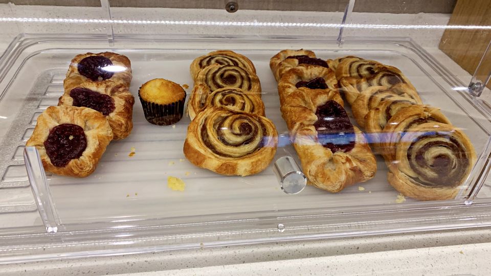 Pastries are regularly refreshed but do little to complement the selection.