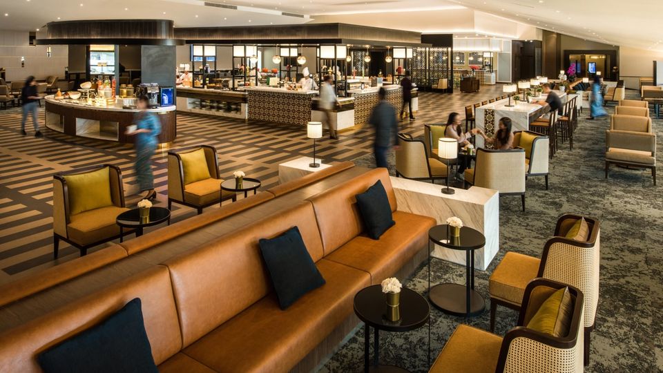 Malaysia Airlines' excellent Golden Lounge at KLIA remains the go-to for business class passengers and Gold-grade frequent flyers.