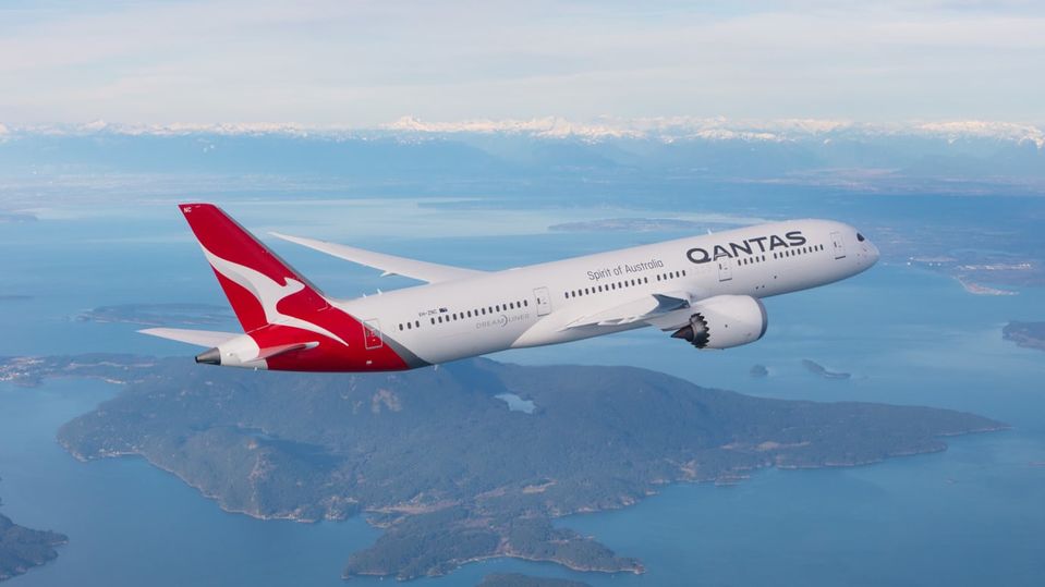 The Qantas Boeing 787 offers an international-grade experience, even on domestic flights.