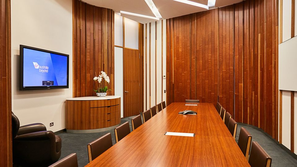 A large meeting room can also be booked in advance.