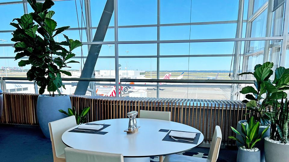 There's no buffet here, with Virgin opting instead for a breakfast and all-day &agrave; la carte menu.