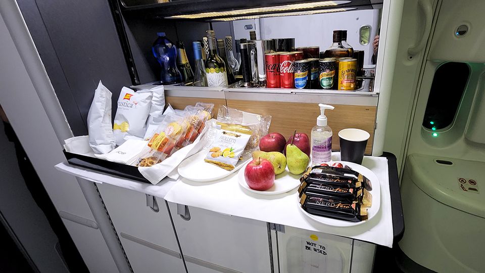 Drinks, fresh fruit and Nero chocolate bars are just some of the mid-flight snack options.