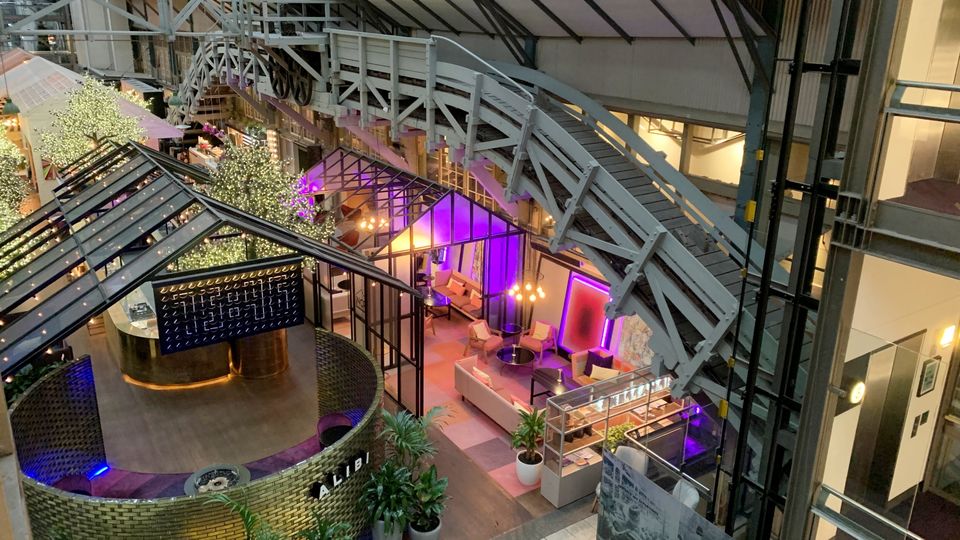 Alibi has been designed beautifully to fit within the hotel's heritage architecture.