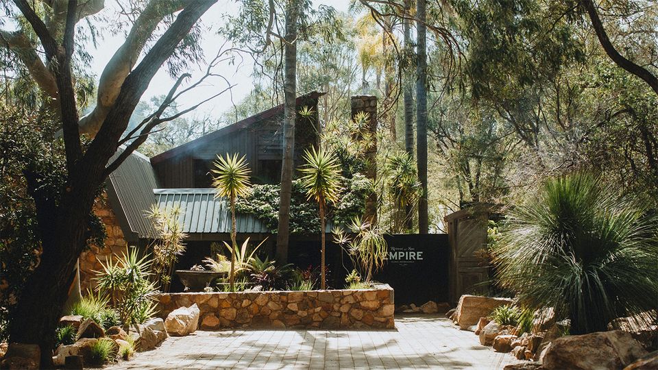 Empire Retreat is a serene bush escape close to the wineries of Margaret River.