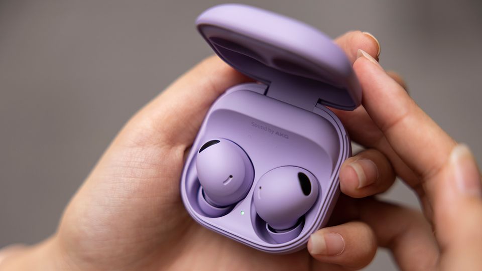 The top-of-the-line Galaxy Buds2 Pro earbuds are 15% smaller than the previous model.