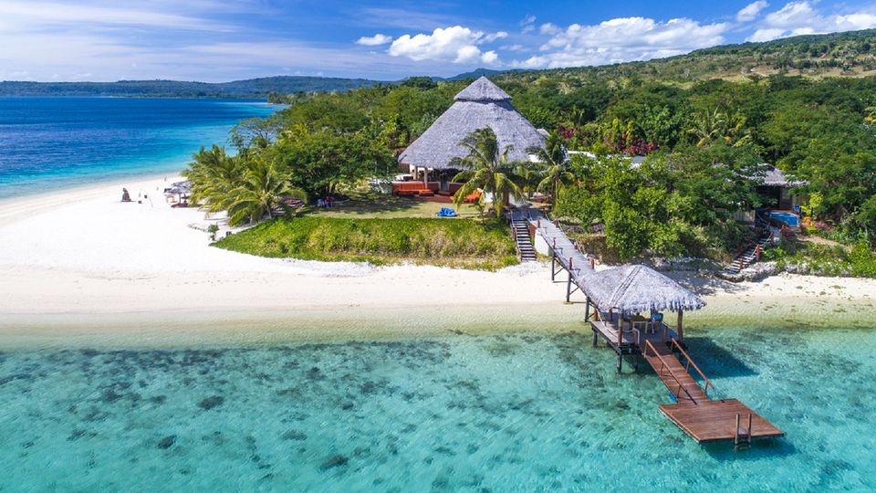 The Havannah is nestled in the sunny northwest of Efate, Vanuatu’s main island.