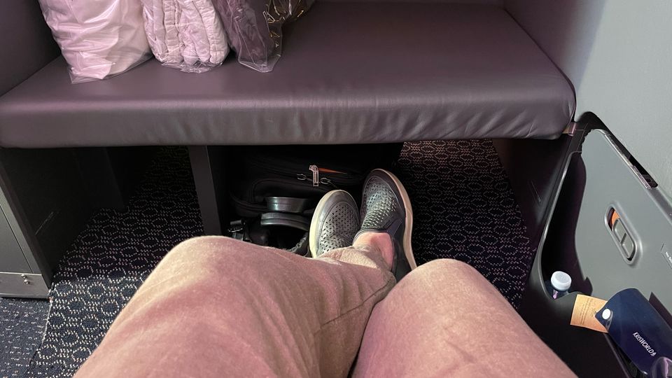 Rows 11, 91 and 96 on Singapore Airlines' A380 business class all come with much more legroom.