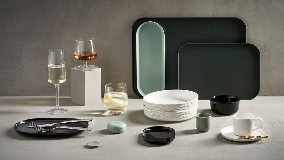 Fashion icon Giorgio Armani is behind the stunning new collection of bedding and tableware.