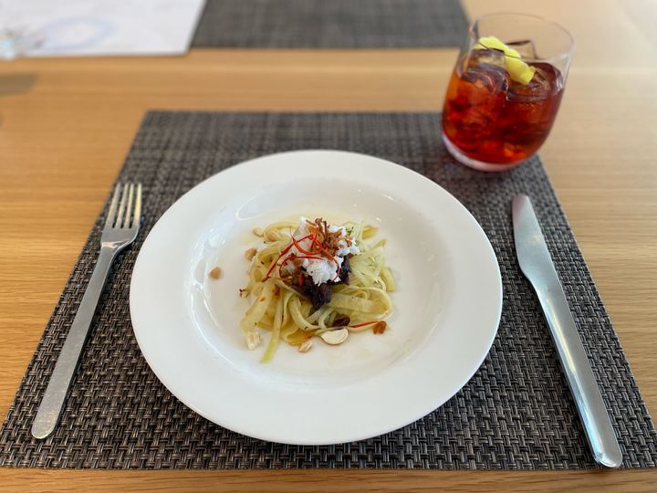 Crab, pork and green mango salad.