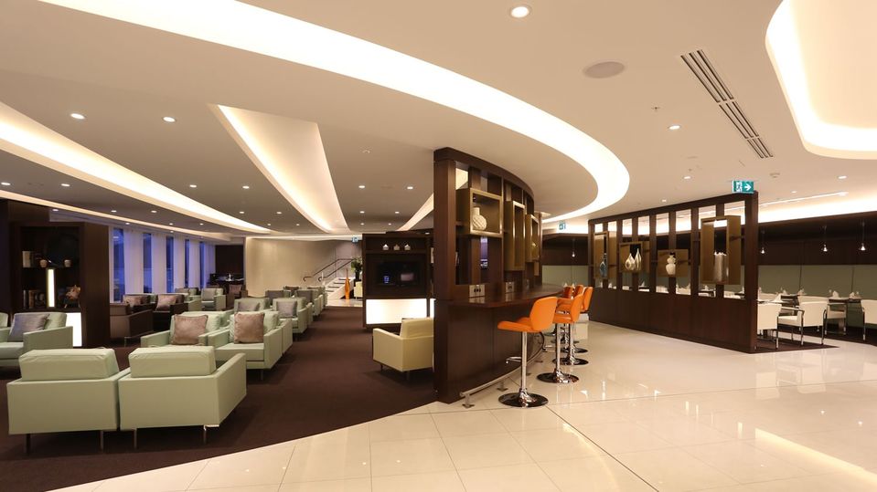 Cathay Pacific now directs passengers to Sydney's The House lounge.