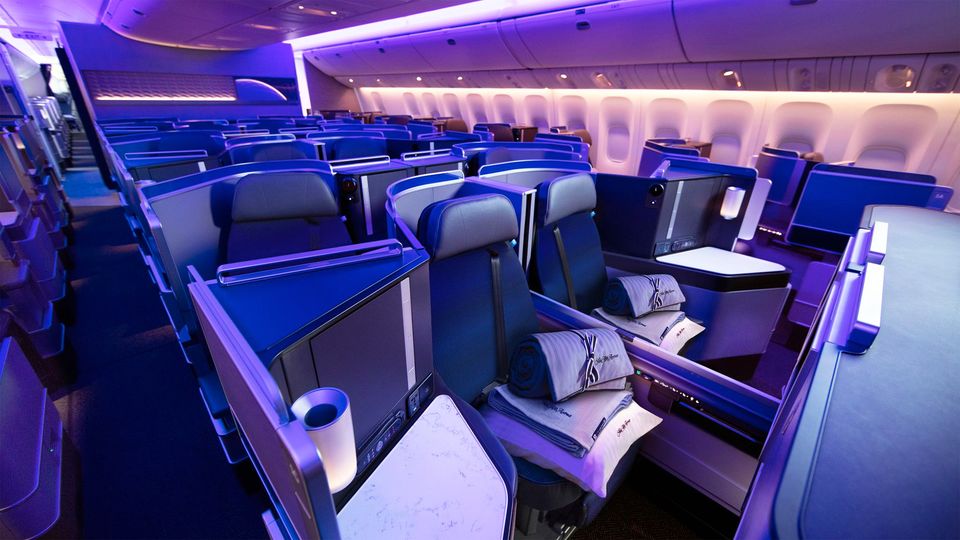 Polaris business class is among the best seats on the trans-Pacific route ex Australia.
