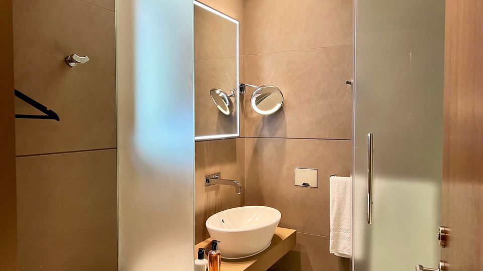 Private shower suites are on hand for travellers looking to freshen up mid journey.