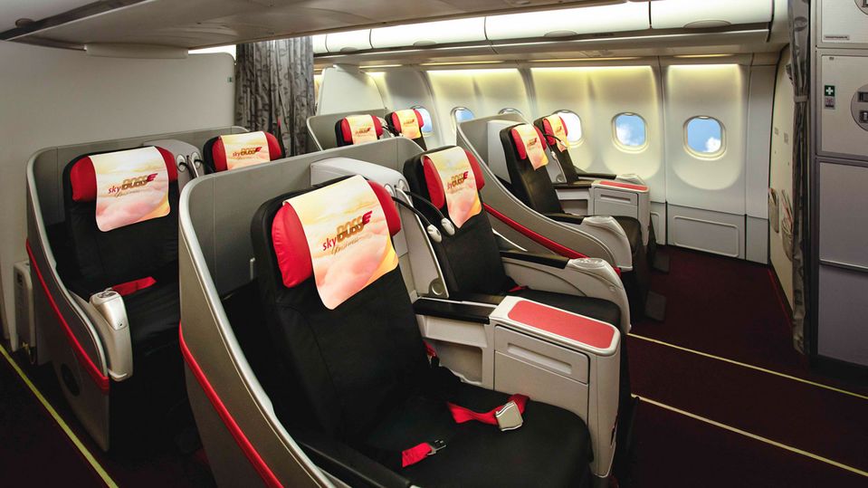 The Skyboss Business cabin comprises two rows of six.