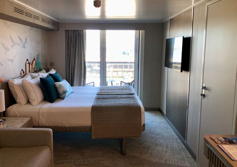 Though lighting was not on my side, the cabin is comfortable and spacious.