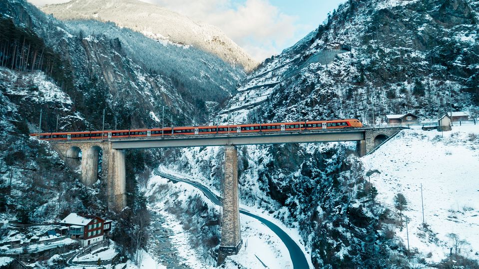 Reisen Sie an Bord des außergewöhnlichen Gotthard Panorama Express.  SOB, Fotograf: Thomas Kessler