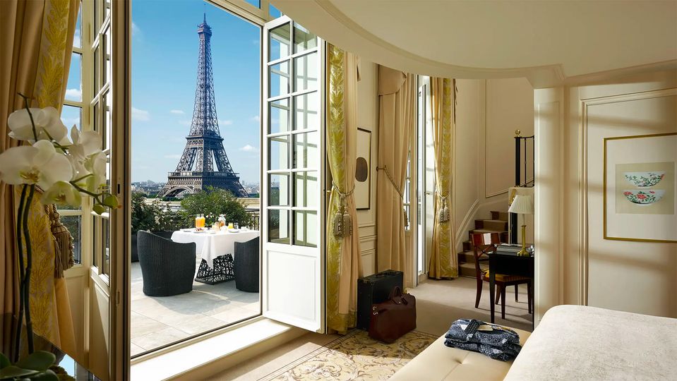 Few hotel views compare to those of the Shangri-La Paris.