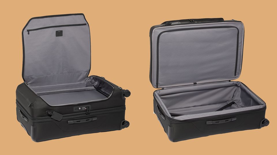 A 121L capacity means you can fit just about everything and the kitchen sink inside.