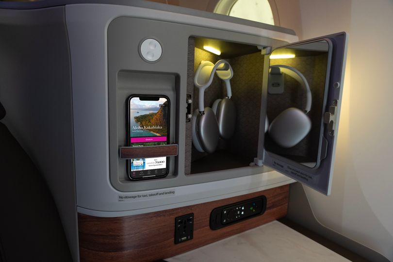 Almost everything that opens and shuts: Hawaiian Airlines' new Boeing 787 business class.