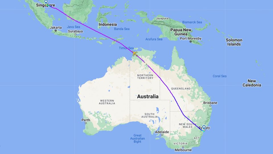 Many Qantas flights between the east coast capitals and Singapore will now have WiFi access while they're over Australia.