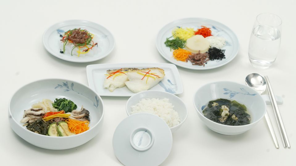 Korean Air's meals offer an authentic taste of local cuisine in the sky.