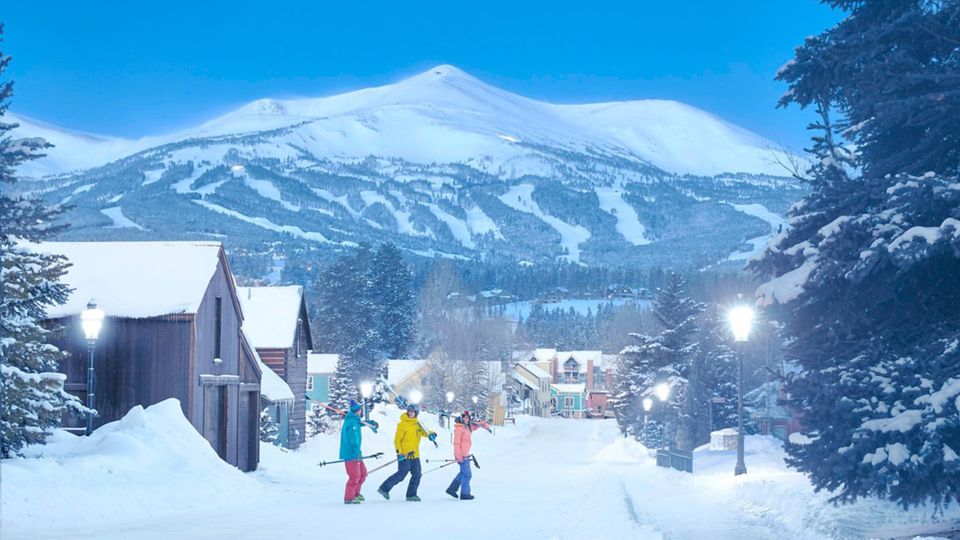 A former mining town, Breckenridge's streets are lined with shops, restaurants and saloons.