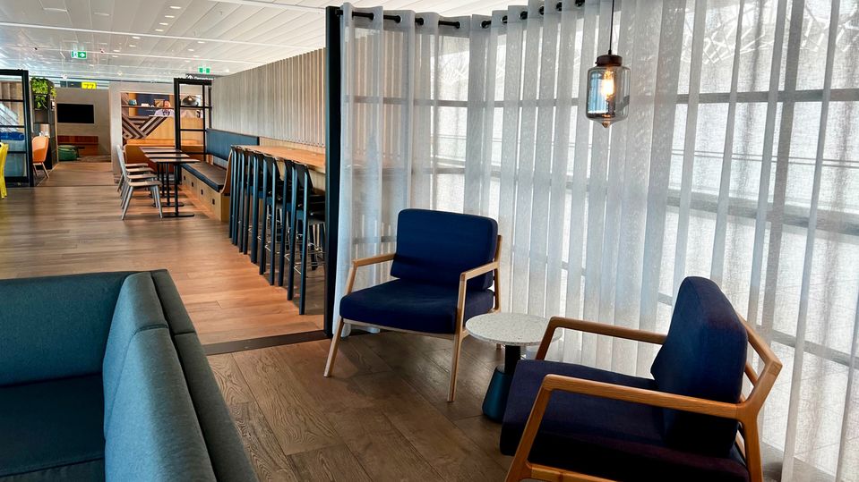 Lounges, dining tables, sofas, bean bags... you name it, it's probably within the Aspire Lounge.