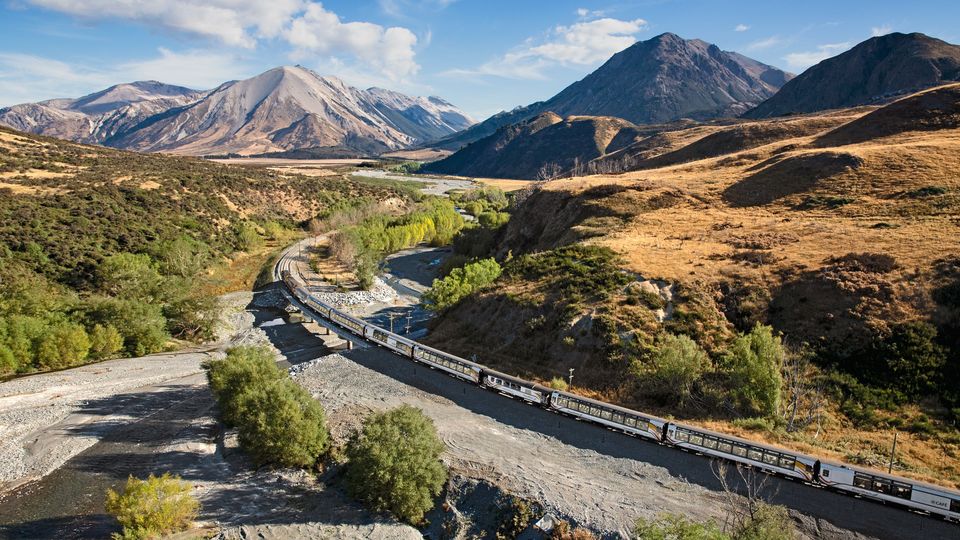 The one-way trip takes 4.5 hours, while the return journey can be done in 11.