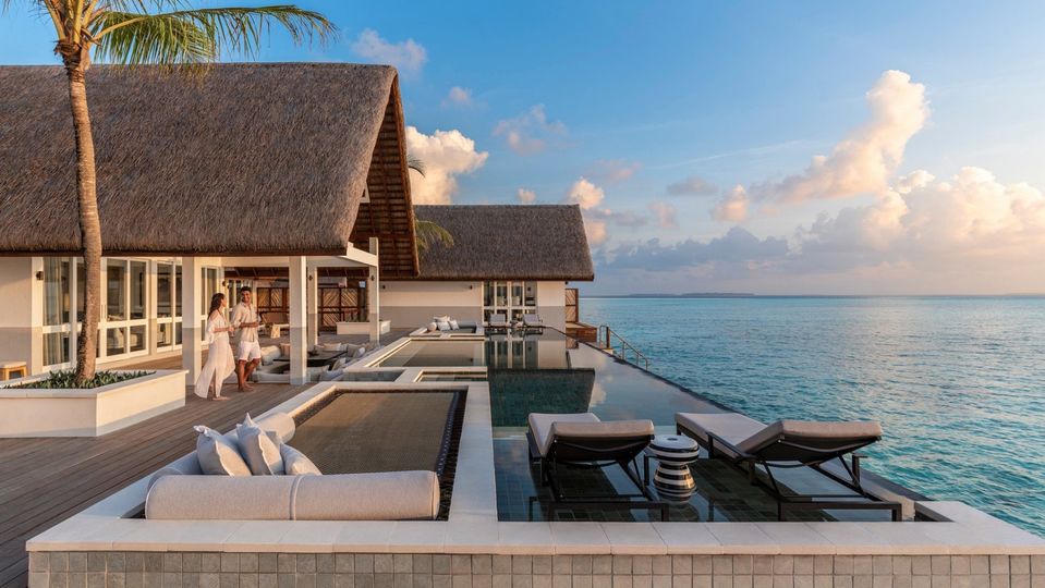 Grab a good book and take your afternoons by the lagoon.