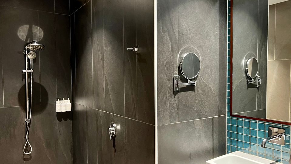 Toiletries are towels are supplied.