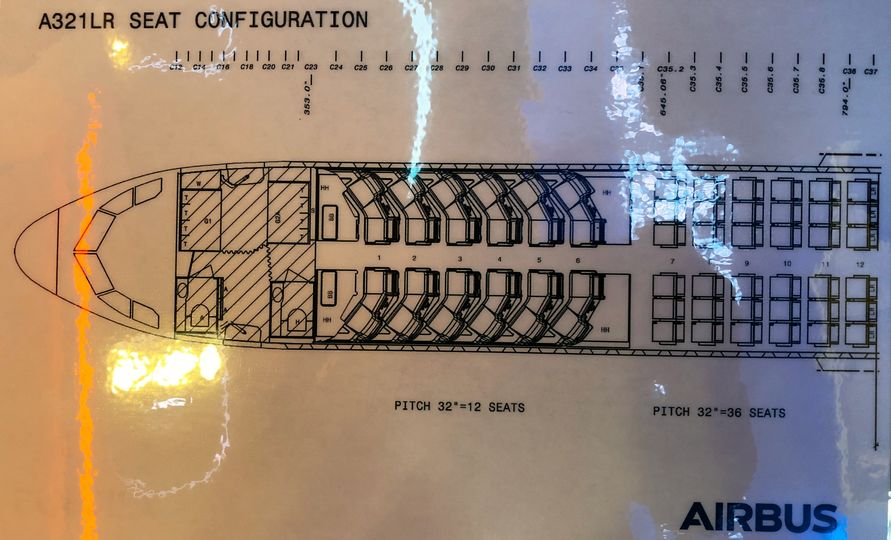 A suggested cabin layout for Airbus' A321LR business class 'Settee Corner' concept.