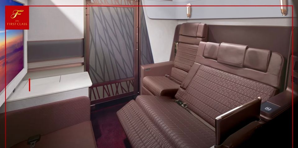 JAL's new A350 first class suite.