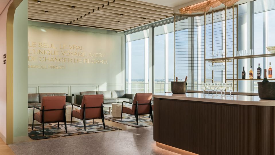 A social-minded lounge space sits alongside the Welcome Bar.