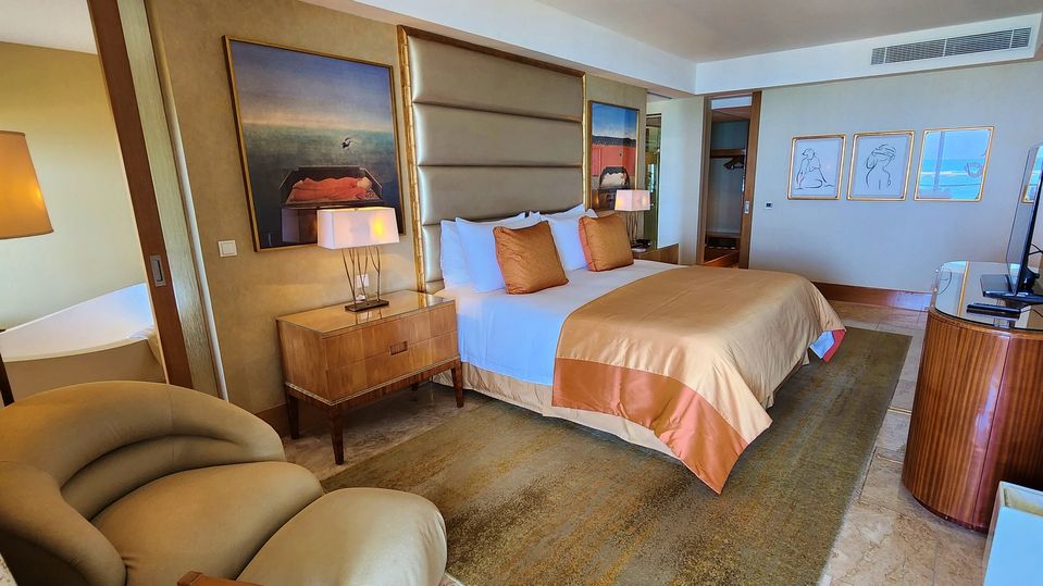 THE SUITES AT HOTEL MULIA SENAYAN (Jakarta) - Hotel Reviews, Photos, Rate  Comparison - Tripadvisor