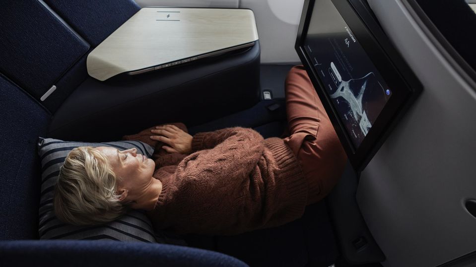 This is how most business class passengers will end up sleeping on the Qantas Finnair A330 flights.