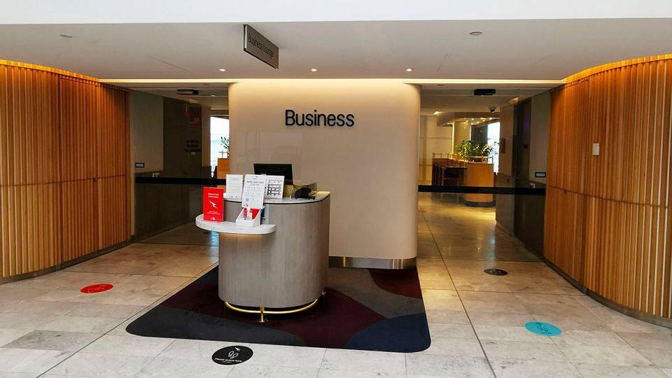 The entrance to the Qantas Business Lounge.