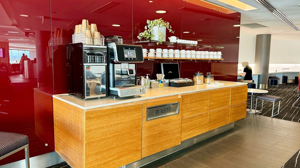 Self-service tea and coffee is available at either end of the lounge.
