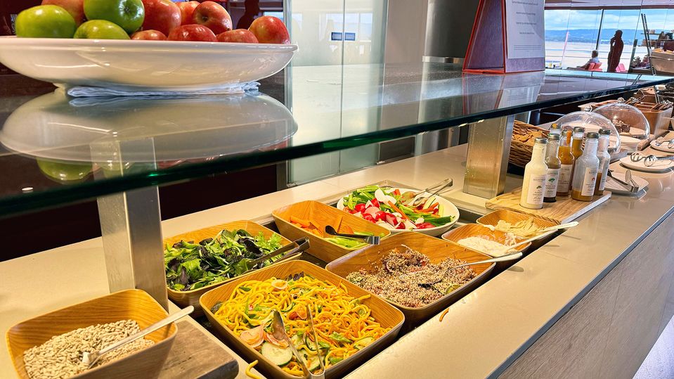Cold salads with assorted dressings and viniagrette.