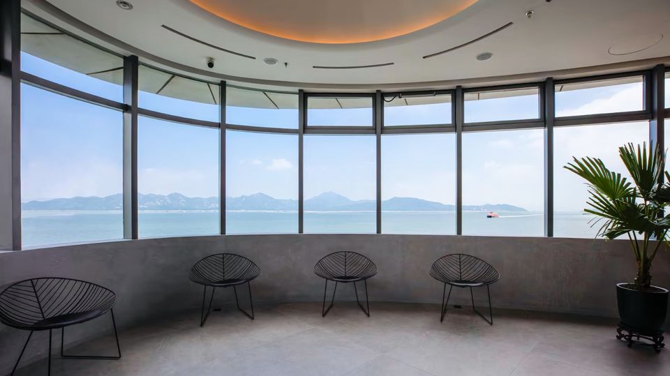 Cathay Pacific's Shekou Lounge.