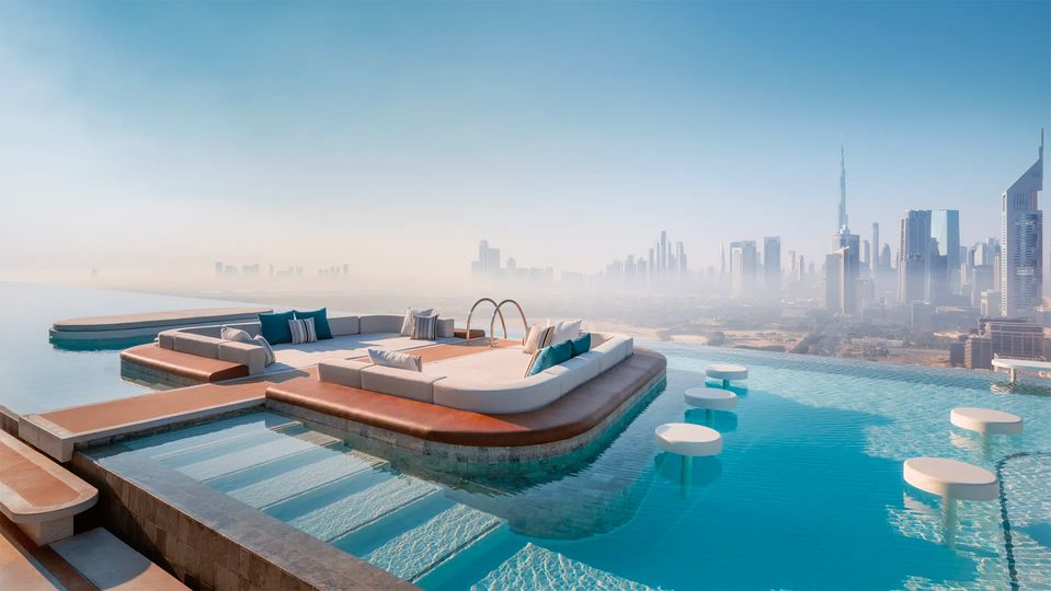 Take a dip in the infinity pool, perched 27 storeys above the ground.
