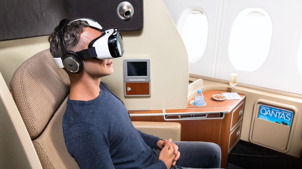 澳洲航空和三星于 2015 年 1 月试用了虚拟现实耳机。