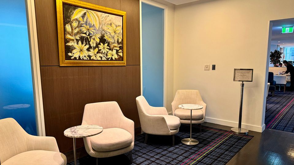 Executive Lounge access is for guests only, though visitors can be arranged at reception.