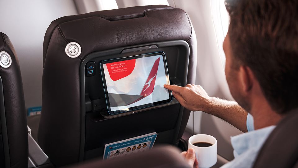 Status credits can be earned on eligible Qantas, Jetstar and Oneworld member flights.