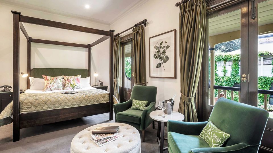 The Piccadilly Garden Room takes liberal inspiration from its leafy setting.