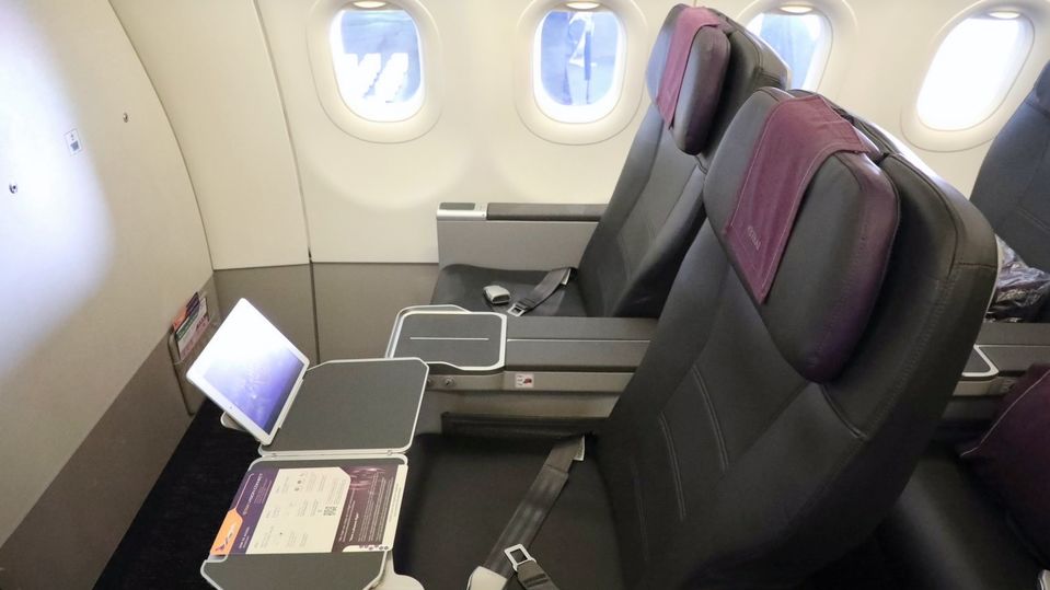 Thai Airways' A320 Royal Silk business class.