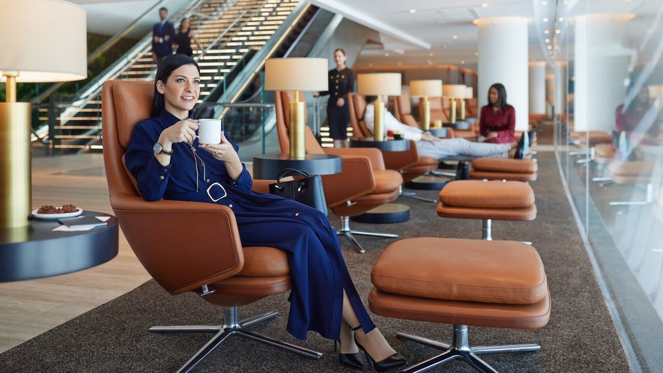 Etihad Guest status still provides lounge access on an unbundled Value business class fare.