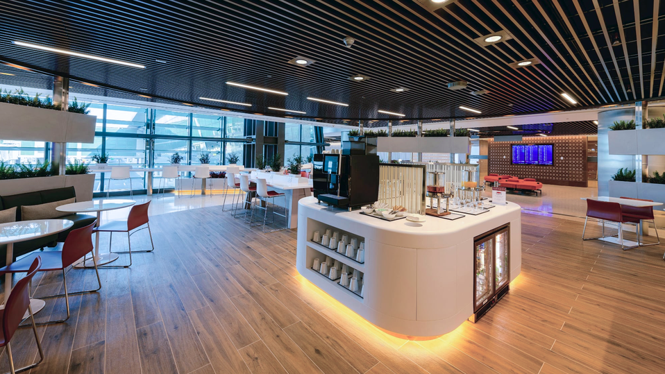Qatar Airways has several high-quality frequent flyer lounges at Doha.